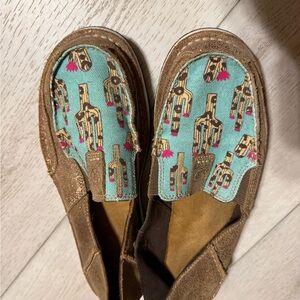 Brown Shoes with Patterned Insole Womens 9